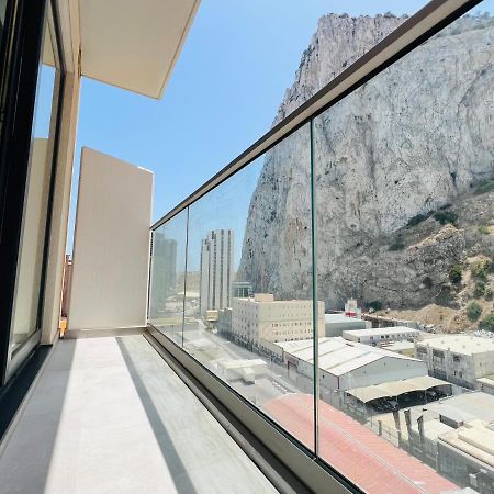 Modern Studio Apartment In Gibraltar - The Hub المظهر الخارجي الصورة