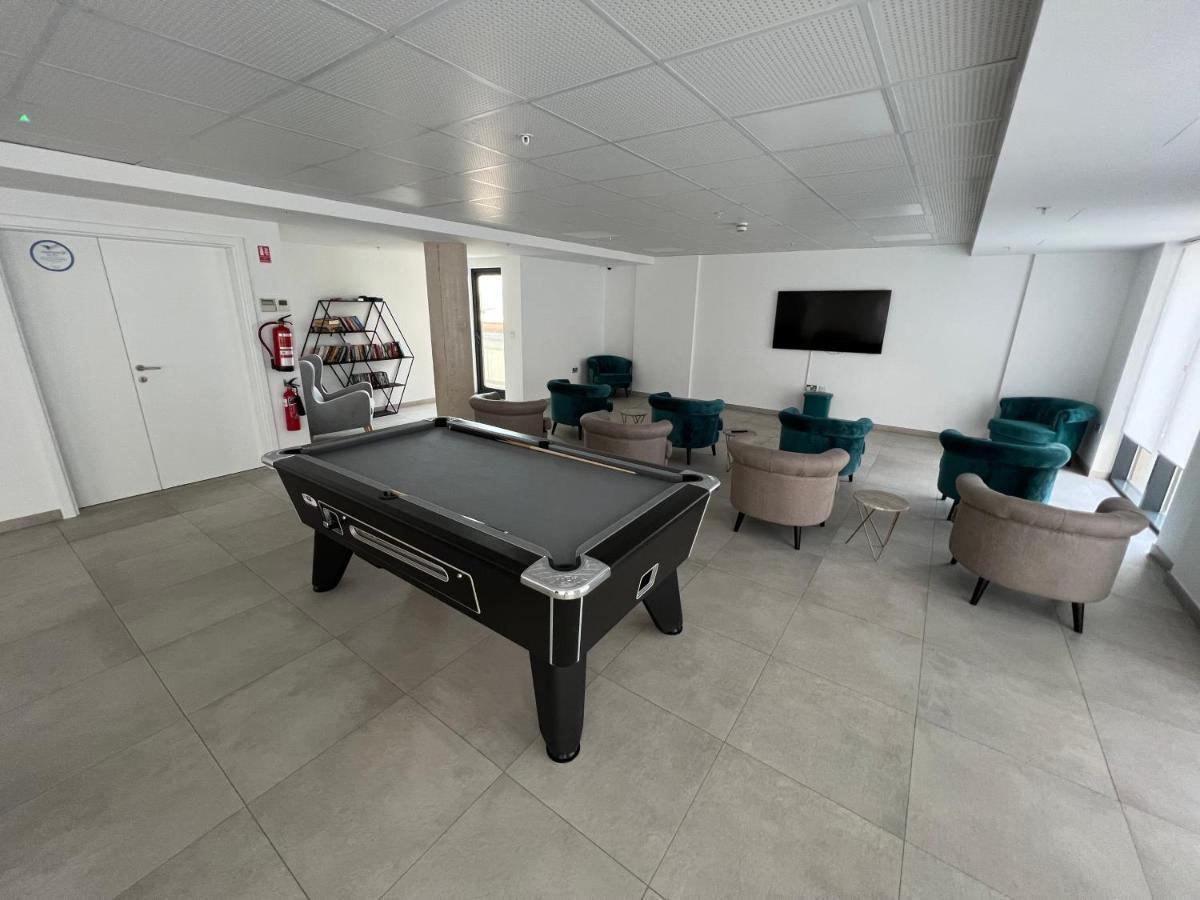 Modern Studio Apartment In Gibraltar - The Hub المظهر الخارجي الصورة
