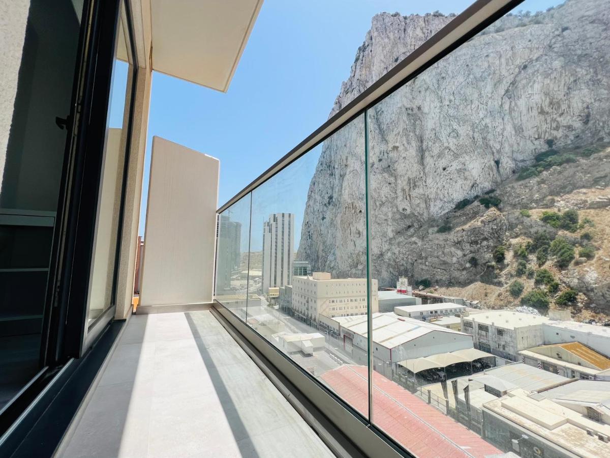 Modern Studio Apartment In Gibraltar - The Hub المظهر الخارجي الصورة