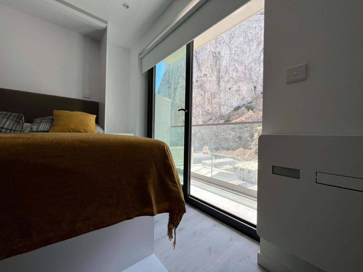Modern Studio Apartment In Gibraltar - The Hub المظهر الخارجي الصورة