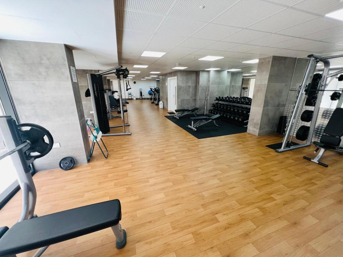Modern Studio Apartment In Gibraltar - The Hub المظهر الخارجي الصورة