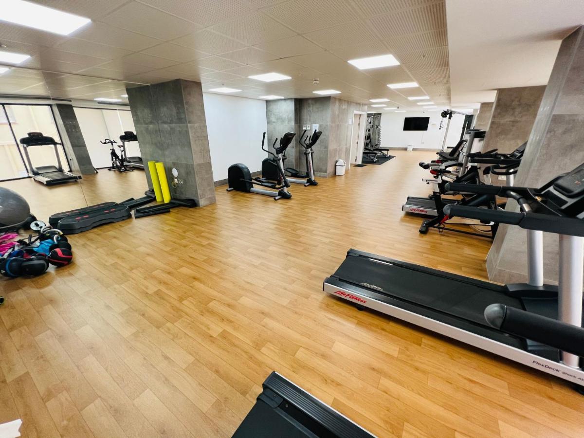 Modern Studio Apartment In Gibraltar - The Hub المظهر الخارجي الصورة